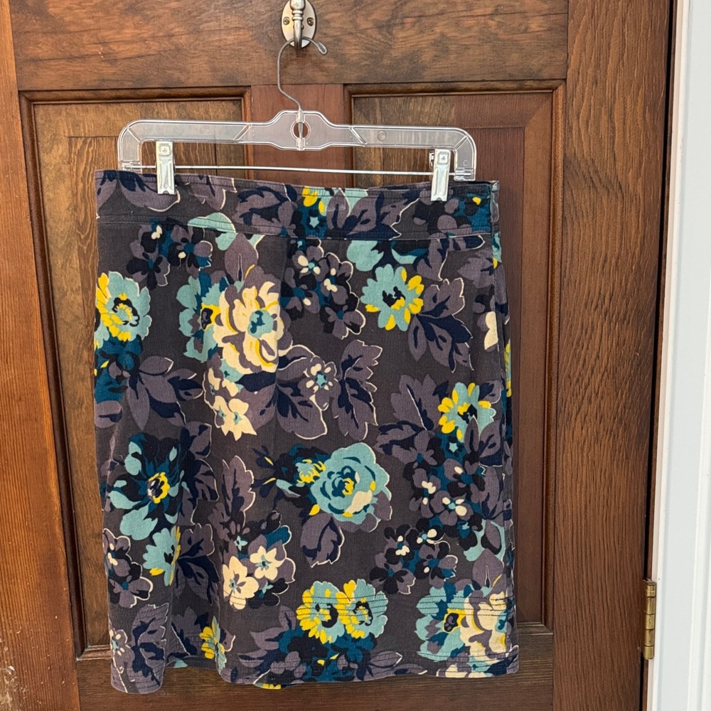 Boden Dark Floral Mini Skirt